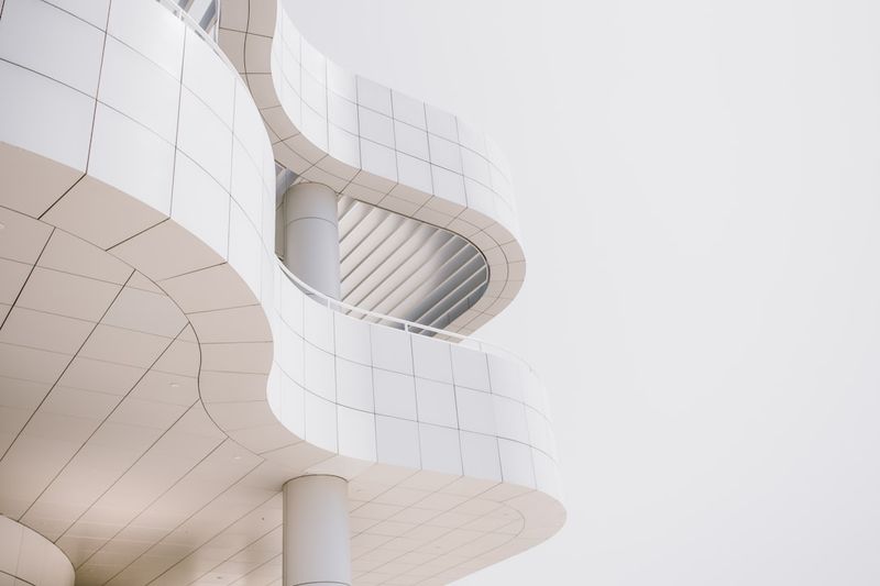 Unternehmenskultur für Wissensaustausch: So teilen Teams Projektwissen und Best Practices